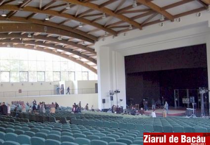 Astazi Se Inaugureaza Teatrul De Vara   Ziarul De Bacău