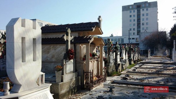 „Vila” cu vedere la stradă, din cimitirul Central