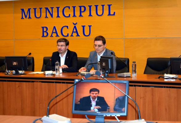 Primarul Cosmin Necula și europarlamentarul Victor Negrescu