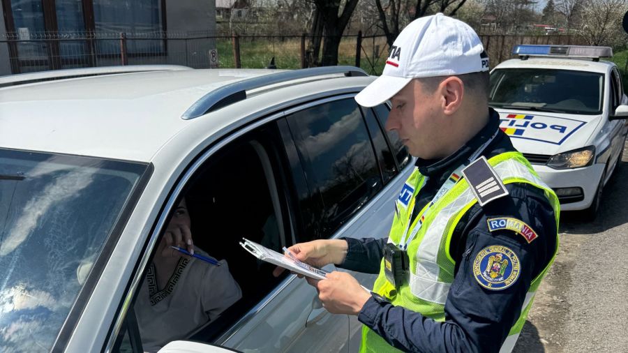 Poza pentru articolul Acțiune a polițiștilor băcăuani pe DN 15: peste 125 de amenzi date, dintre care jumătate pentru viteză excesivă